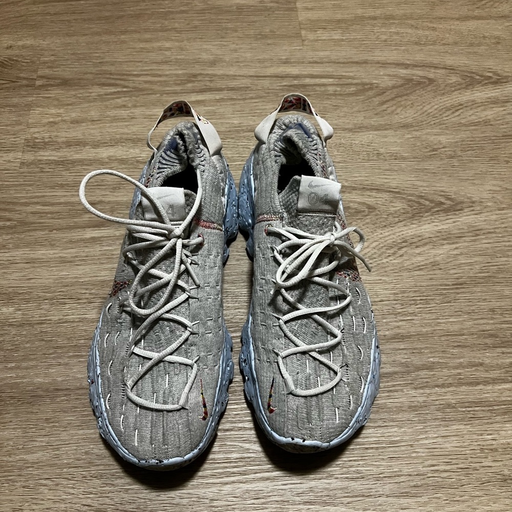 Nike Gray Athletic Shoes with Streamlined Design and Sock-Like Fit